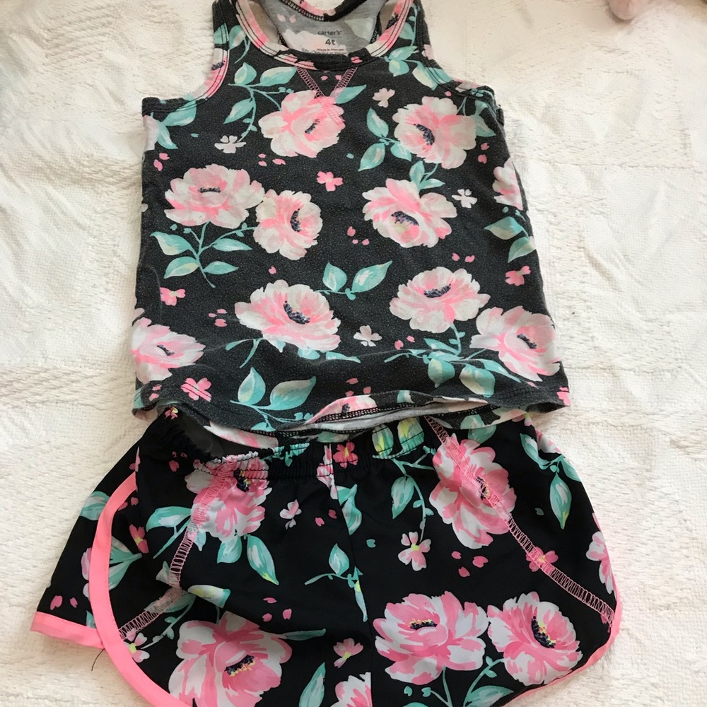 Set from carters size 4T